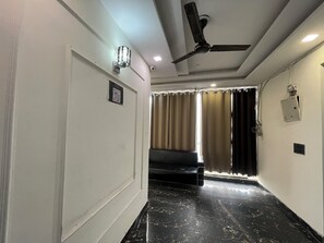 Siddeområde i lobbyen