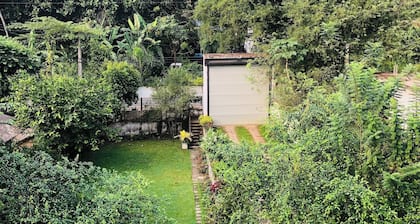 White Square Home-stay