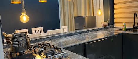 Fridge, microwave, oven, stovetop