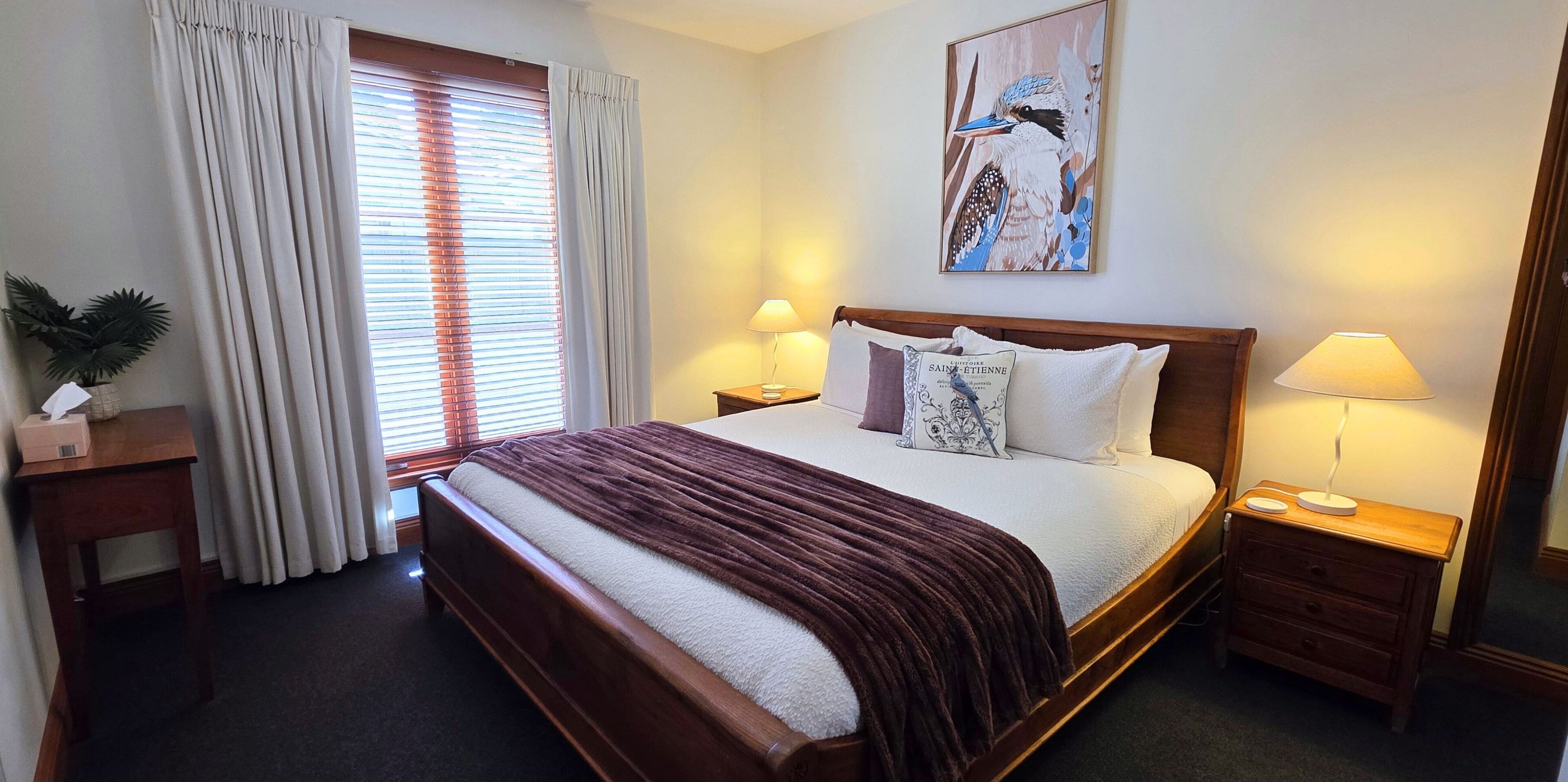 Deluxe appartement, uitzicht op de binnenplaats | 1 slaapkamer, een strijkplank/strijkijzer, gratis wifi, beddengoed