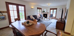 Deluxe Apartment, Courtyard View | Living area | 40-cm Smart TV with digital channels - Sandstone Suites (Port Fairy)