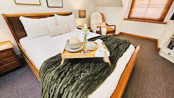 Deluxe Apartment | 1 bedroom, iron/ironing board, free WiFi, bed sheets