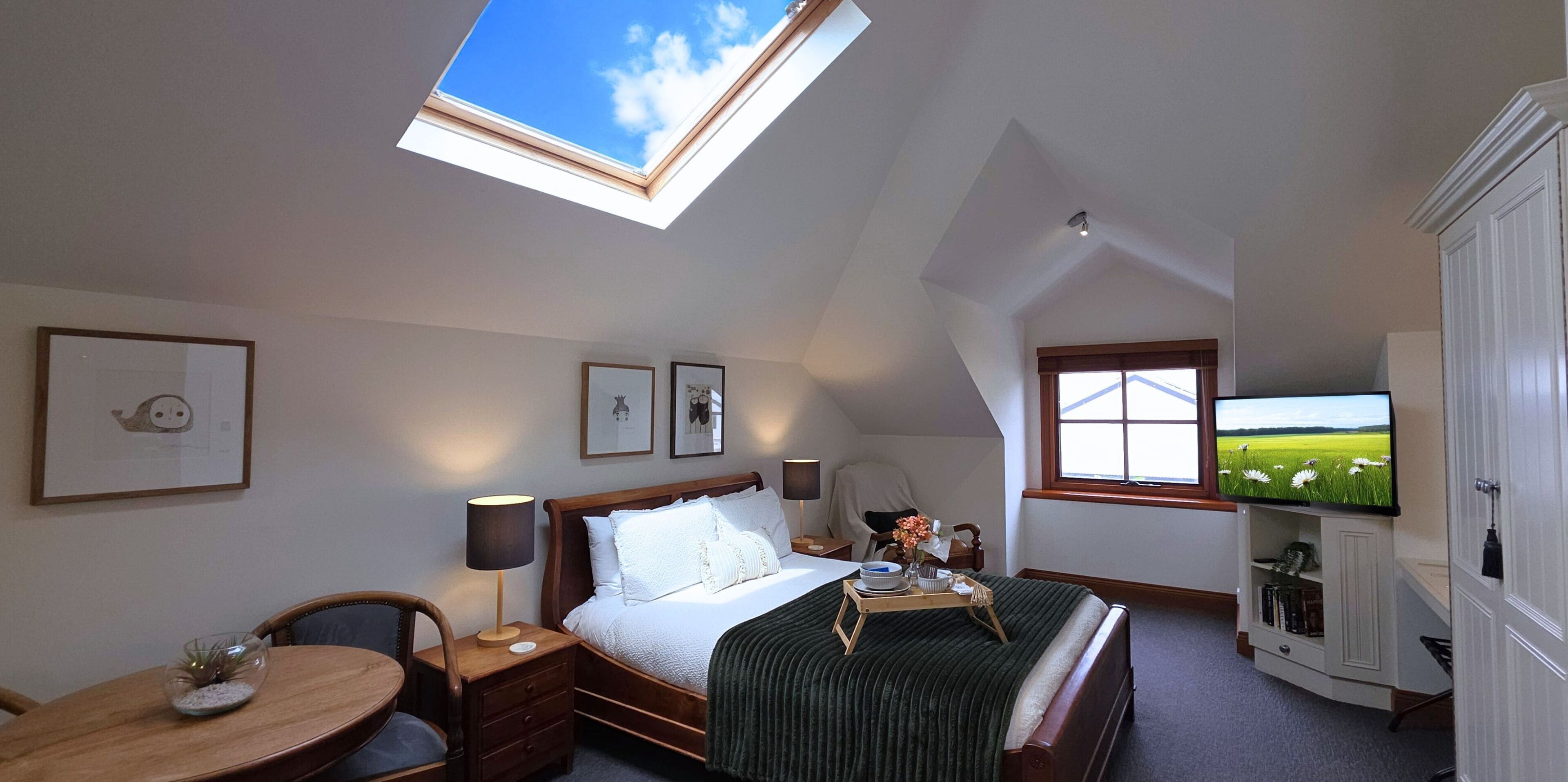 Deluxe Apartment | 1 bedroom, iron/ironing board, free WiFi, bed sheets