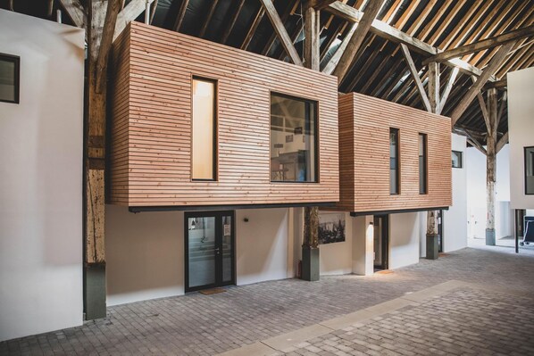 Exterior - "Bente" cozy maisonette apartment with terrace in the historic Gulfhof - Van (Rysum)