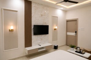 Premium Double or Twin Room, City View | Desk, laptop workspace, free WiFi, bed sheets - Hotel Nainas Palace (Ujjain)