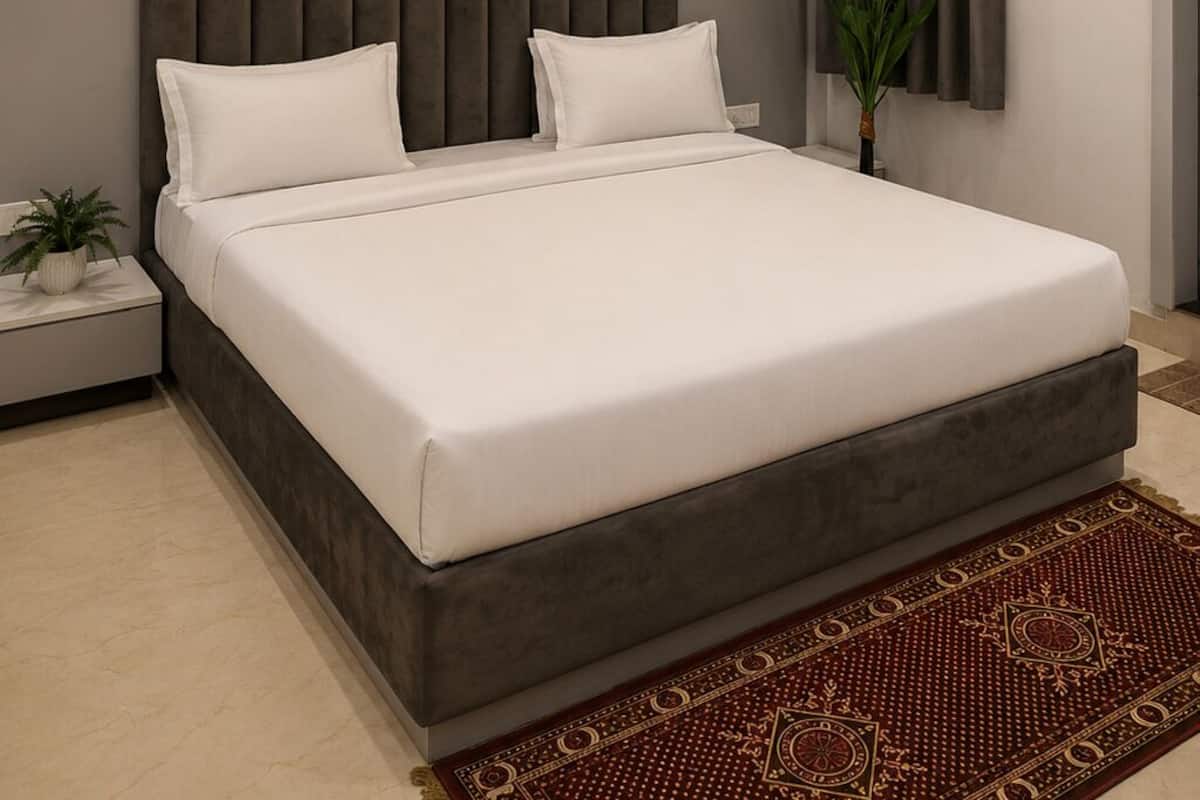 Deluxe Double Room, City View