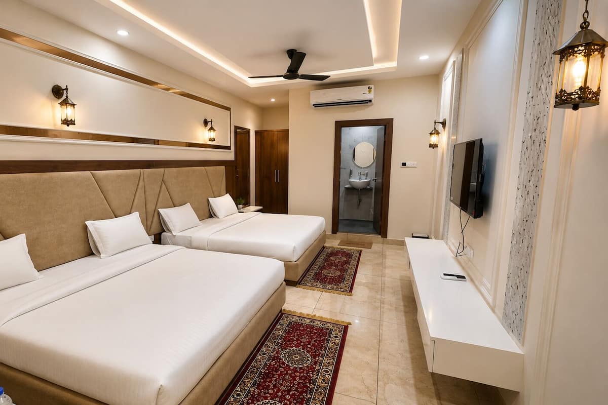 Deluxe Quadruple Room, City View