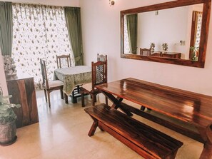 In-room dining - The Mahal Luxurious Homestay (Panchkula)