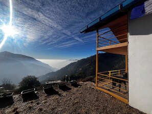 Sundeck - The Nirvana Stays (Nainital)