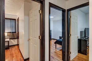 Interior - Centralized Modern Home in Johnson City (Johnson City)