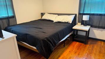 3 sovrum, skrivbord, strykjärn/strykbräda och gratis wi-fi