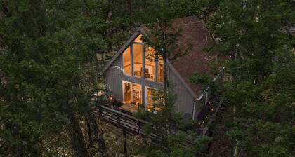 Fireplace, Grill, Games & Dogs near Bryce Resort