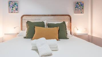 1 slaapkamer, een strijkplank/strijkijzer, internet, beddengoed