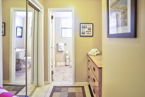 Hårtørrer, håndklæder, Sæbe