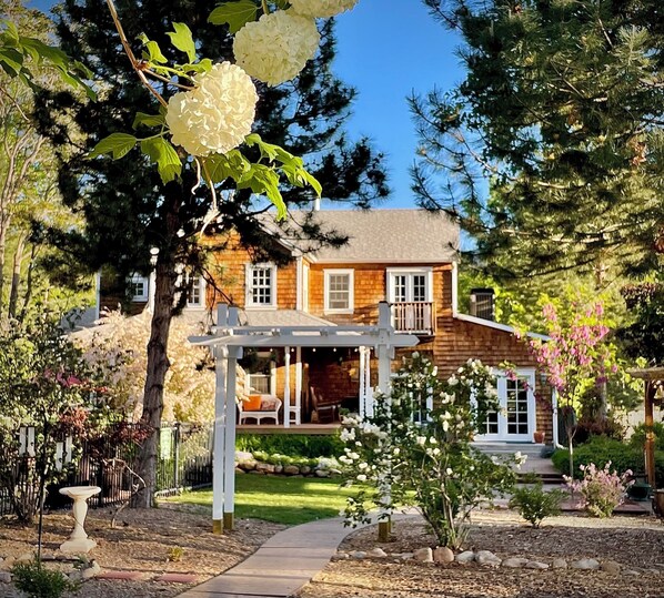 Exterior - Sunflower Hill Inn (Moab)