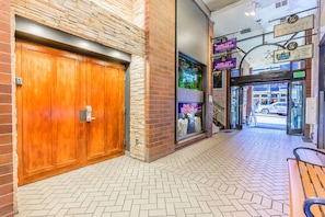 Interior - *New to Market* Freshly Updated Condo on Main Street Park City, 5-Min Walk To Skiing, Hot Tub (Park City)