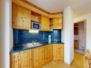 Apartment | Private kitchen - Amazing Apartment With Parking (Nendaz)