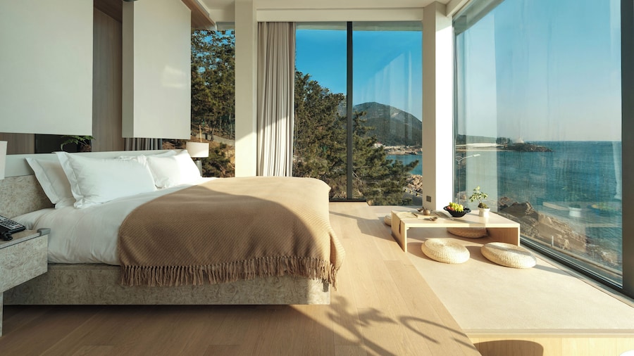 qingdaowushe yujian haijing jiudian