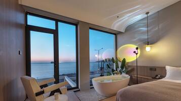 Habitación romántica doble, vistas al mar | Decoración individual y mobiliario individual