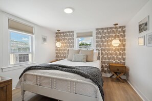 3 habitaciones, tabla de planchar con plancha, wifi y ropa de cama 