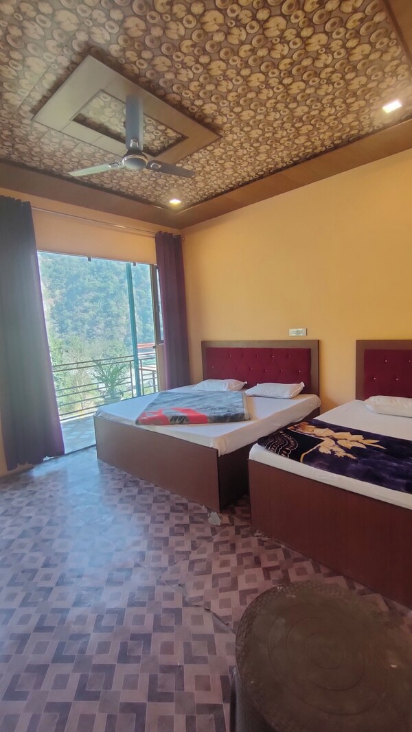 Rishikesh Paradise - Uttarakhand