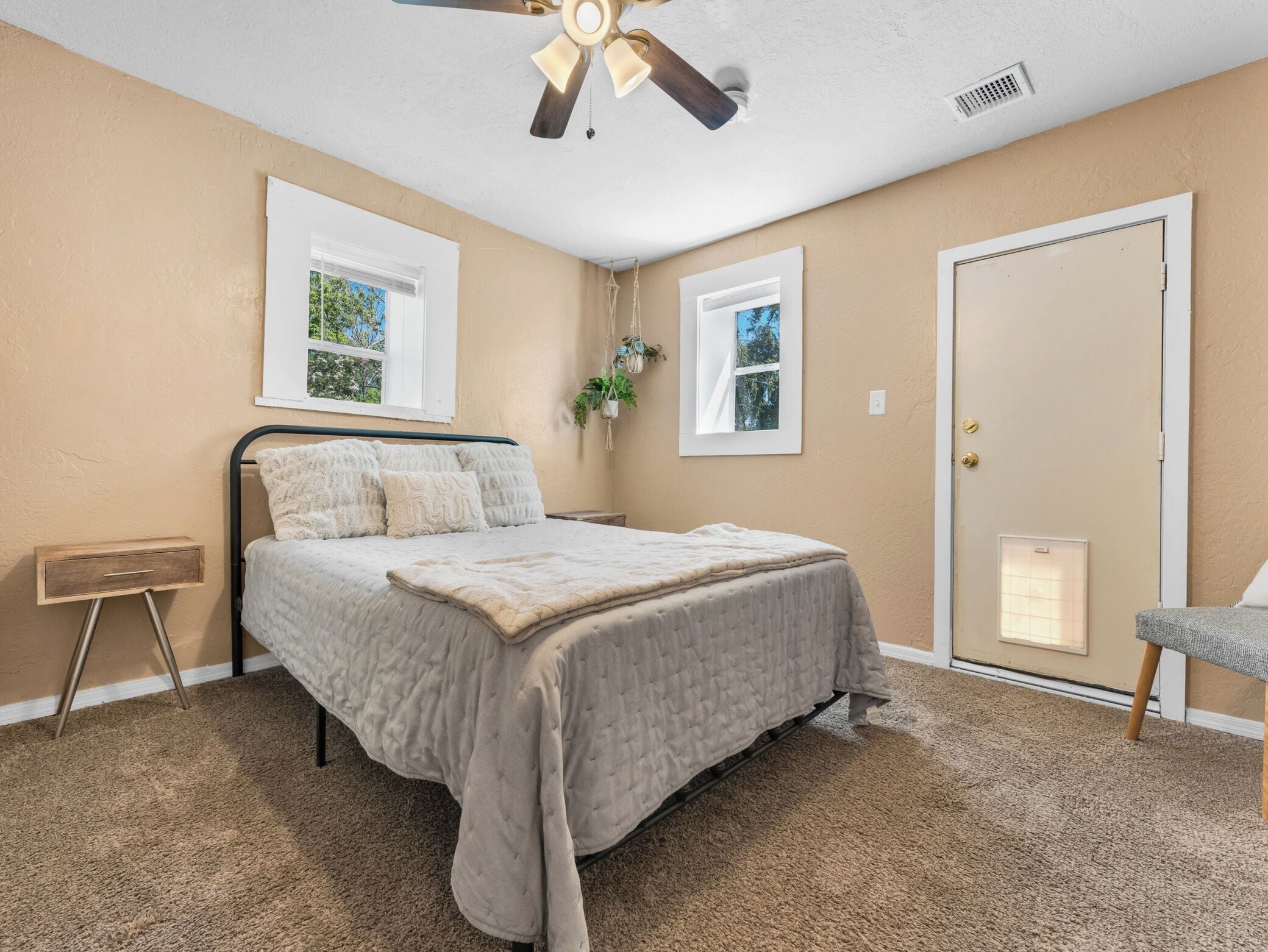 3 Schlafzimmer, Zimmersafe, Bügeleisen/Bügelbrett, Reisekinderbett