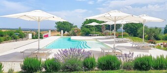 Casa Mortella B: A graceful apartment that is part of an ancient manor house, with Free WI-FI.