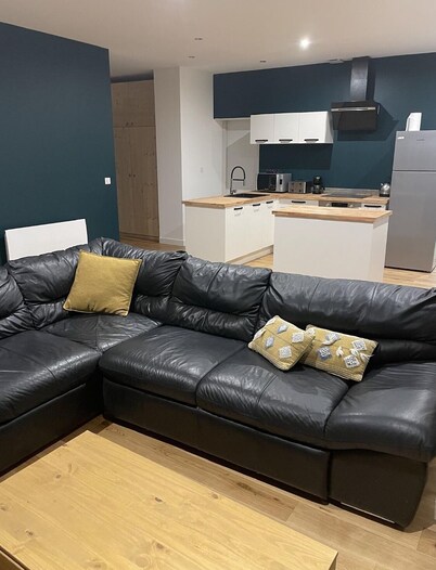 Pleasant and spacious team apartment 