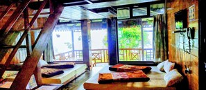 Literie de qualité supérieure, chambres insonorisées, Wi-Fi gratuit