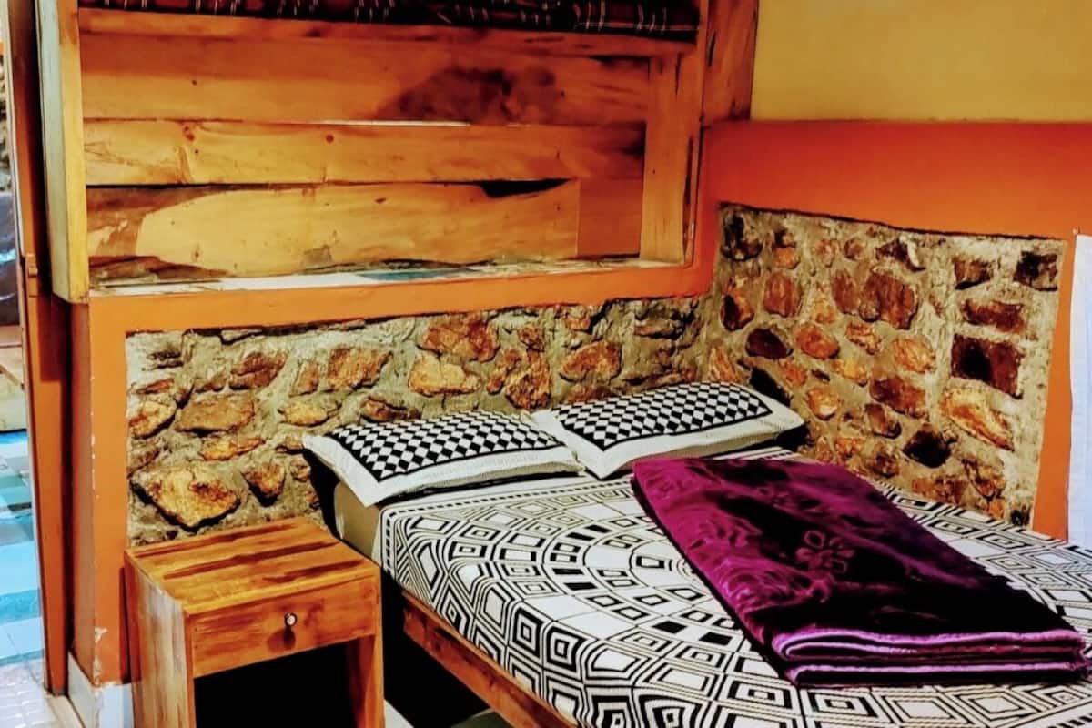 Chambre panoramique | Literie de qualitĂŠ, système dâinsonorisation, accès au Wi-Fi (inclus)