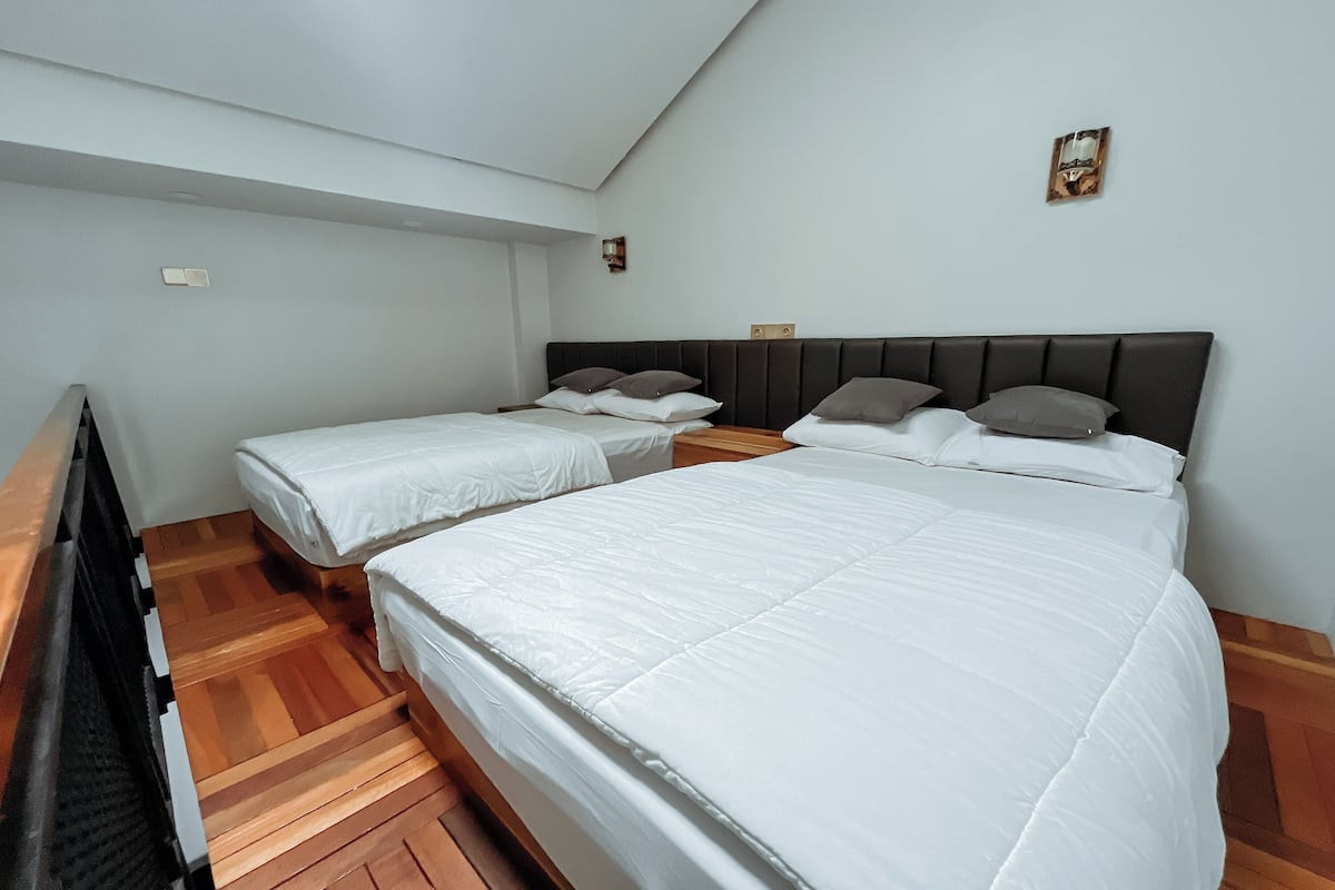 Familiekamer | Een strijkplank/strijkijzer, gratis wifi, beddengoed