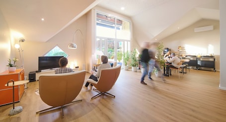 Reception. Hôtel Le Clos Mouron