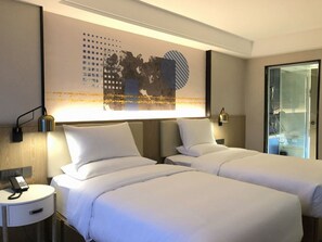 Iron/ironing board, free WiFi - (Shenzhen)