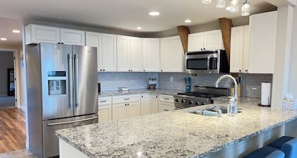 Well Appointed 3 Bedroom 4 Bed Residence