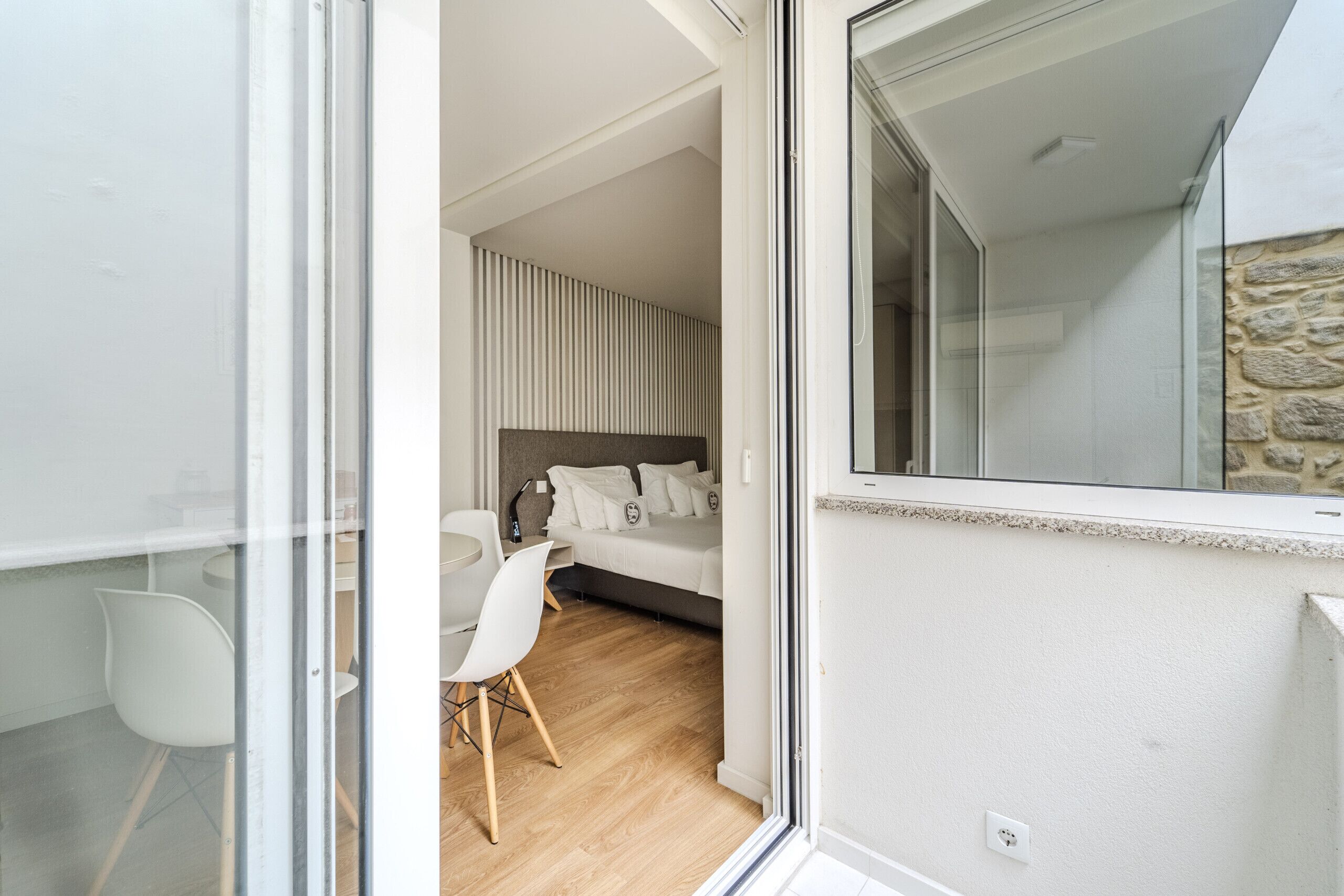 Bügeleisen/Bügelbrett, kostenloses WLAN, Bettwäsche