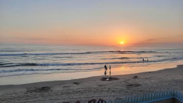 Ubicación a pie de playa y toallas de playa