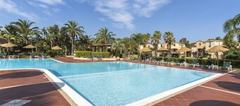 Bithia Tropical Residence Apartment