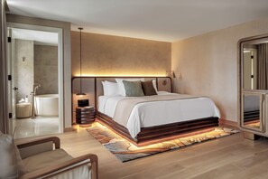 Superior Suite, 1 King Bed (La Familia Residence) - The Moore Miami  (Miami)