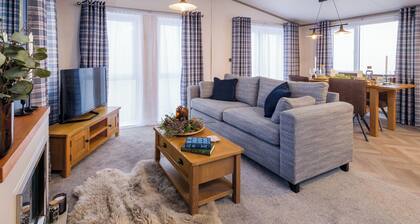 Deluxe modern and contemporary luxury lodge perfect for a relaxing escape.