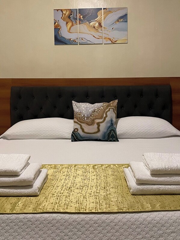 2 chambres, fer et planche Ă repasser, Wi-Fi gratuit, draps fournis