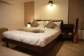 Room - 3 Acres Resort (Vikasnagar)