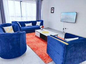 Smart TV - Charming,Serene 2-bedroom apartment with free WiFi, Pool and AC in Nyali,Mombasa (Mombasa)