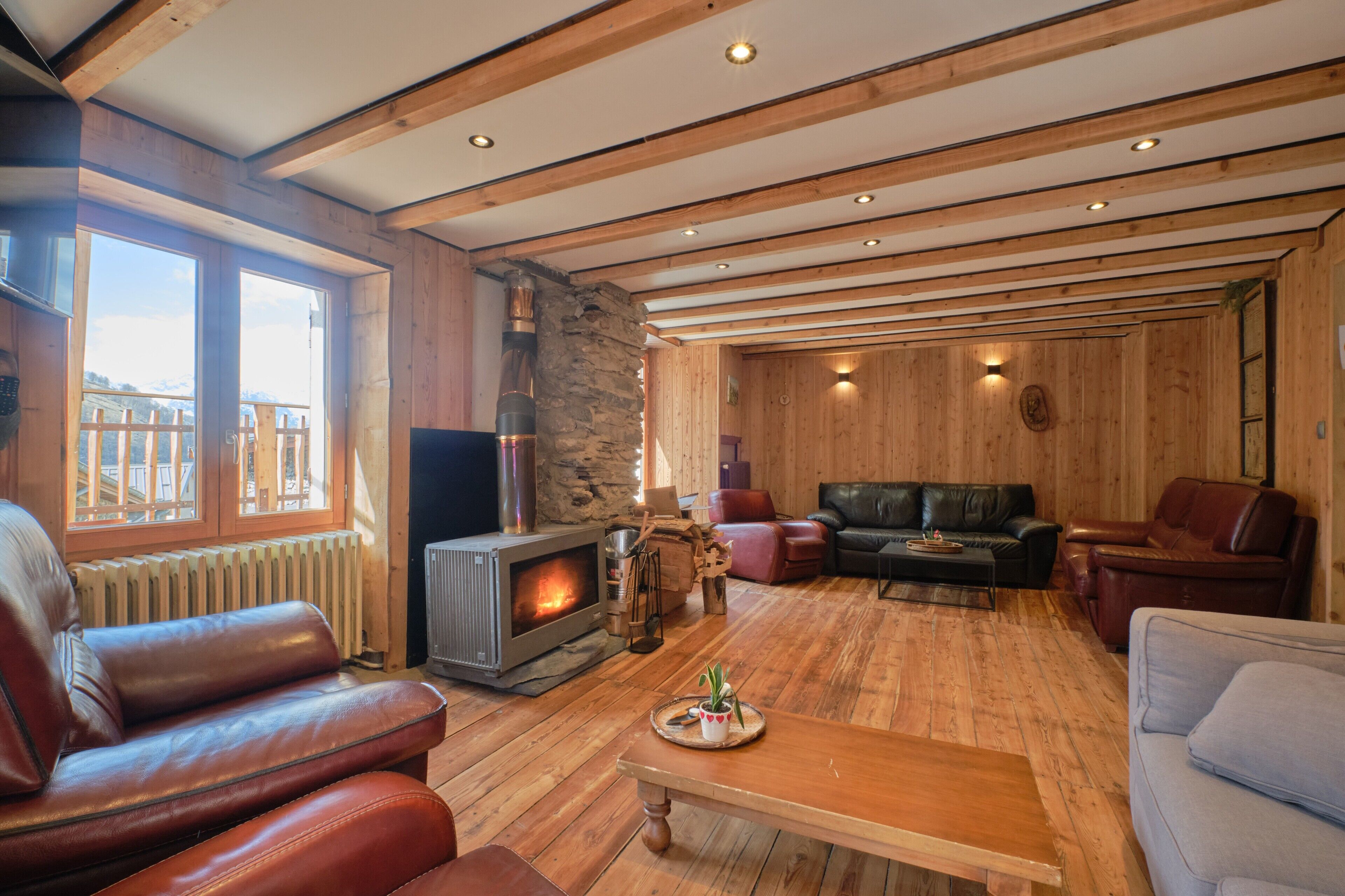 Fernseher, Kamin