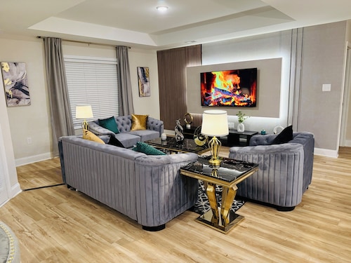 Lovely 3-bedroom house in Decatur with WiFi and AC