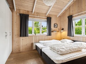 5 bedrooms, WiFi - "Andon" - 320m from the sea by Interhome (Otterup)