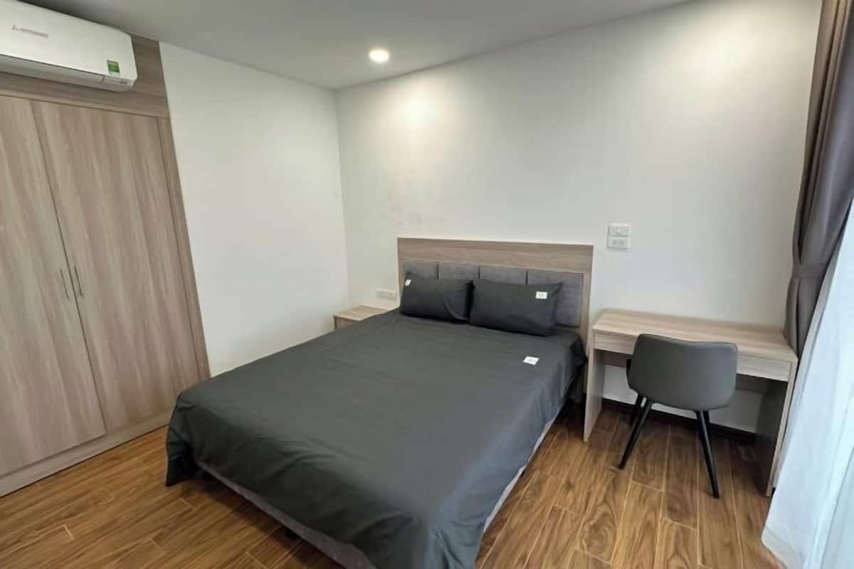 2 dormitorios, ropa de cama de alta calidad, minibar y escritorio