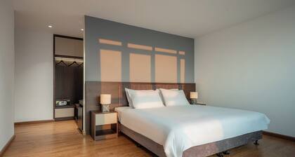 Luxe Paradise Premium Hotel Nguyen Khac Hieu