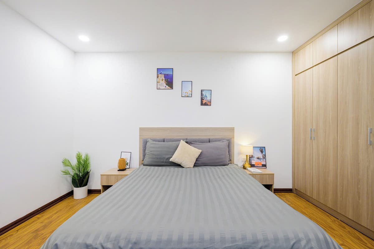 Deluxe Apartment, Balcony | 2 bedrooms, premium bedding, minibar, desk
