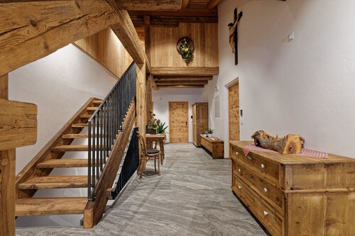 Vacation apartment "Tischlerhof Alm" with balcony and mountain view