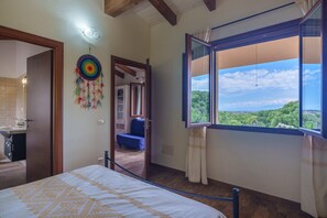 1 bedroom, iron/ironing board, free WiFi, bed sheets - Apartment 'Stella Marina Piscina E Vista Mare' with Sea View, Wi-Fi and Air Conditioning (Aglientu)